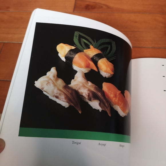 Sushi By Detrick, Mia, Complete Guide To Sushi, Its Variety, Origins & Etiquette - Picture 4 of 7